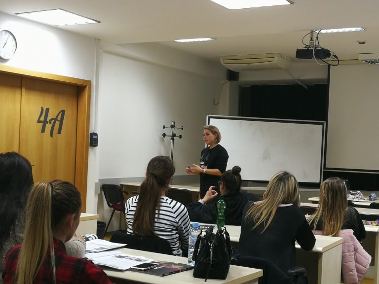 Софка Муфишовска како гостин-предавач по предметот деловен англиски јазик на постдипломски студии