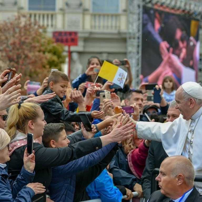 UACS students were volunteers of Apostolic journey of Pope Francis