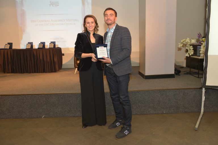 ИутеКредит донатор на фондот за стипендии за академската година 2019/2020 на Универзитетот Американ Колеџ Скопје