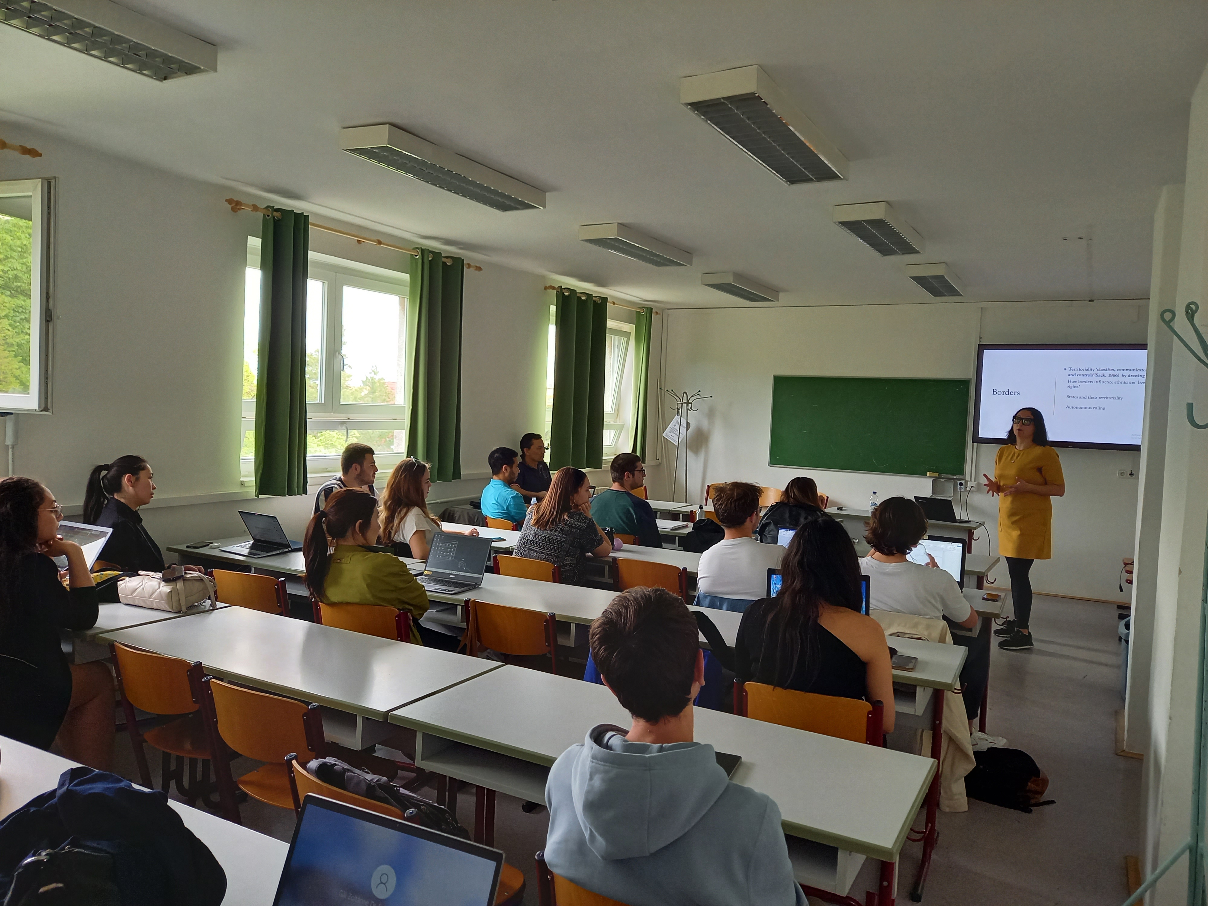 Students’ and Academic CEEPUS mobility at the University of Pecs (Hungary)
